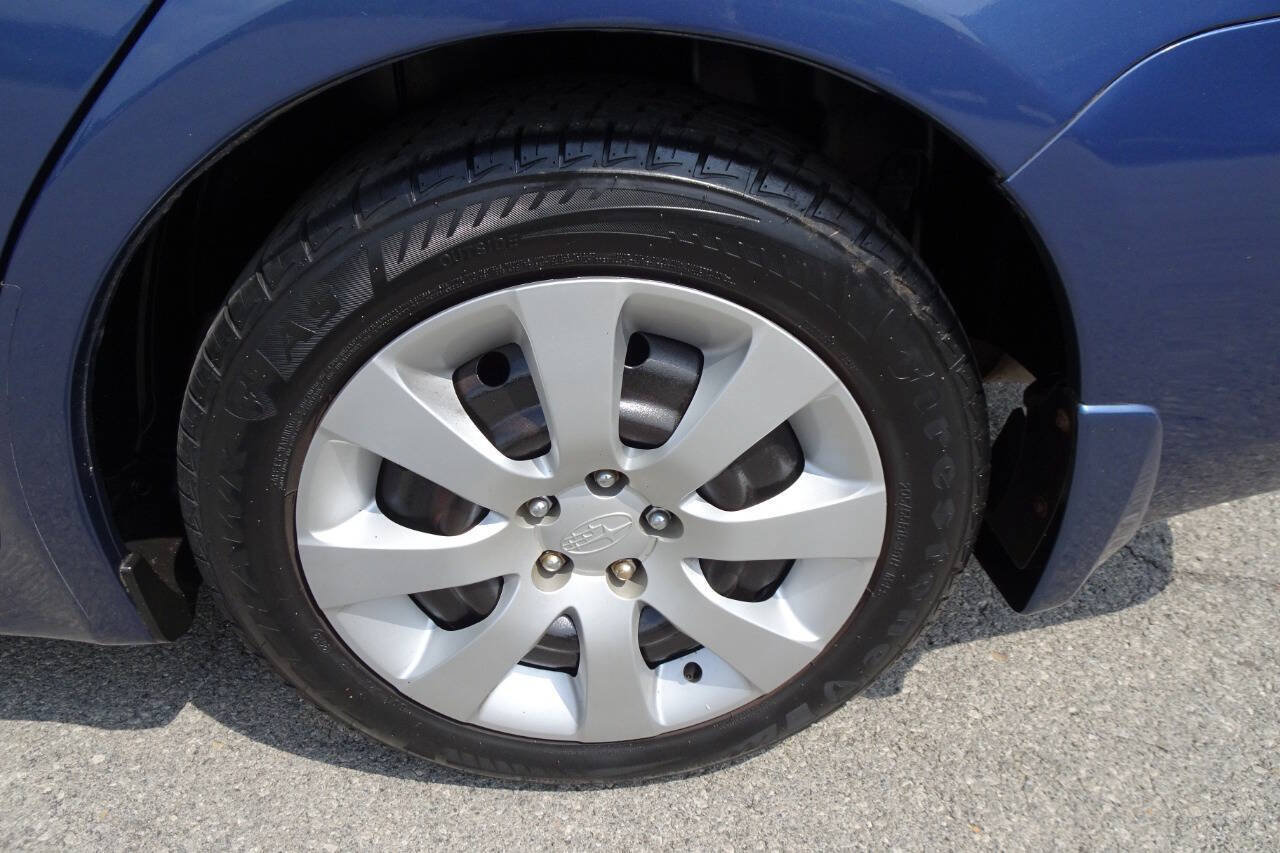 Used 2011 Subaru Impreza 2.5i AWD/4WD image 10