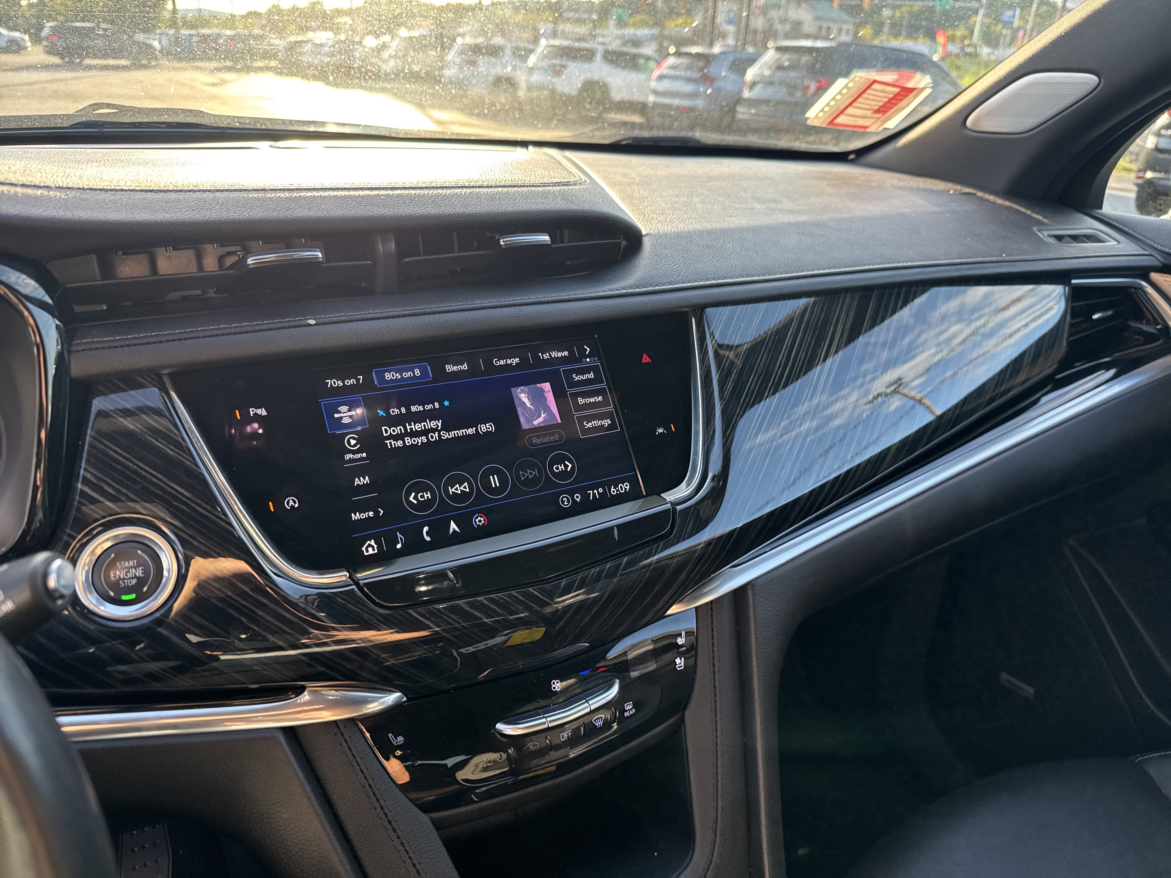 Used 2023 Cadillac XT6 Premium Luxury image 23