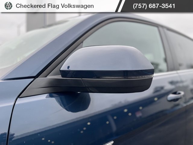 Used 2023 Volkswagen Atlas Cross Sport SE w/ Panoramic Sunroof Package image 2