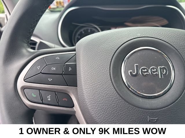 Used 2020 Jeep Cherokee Latitude Plus AWD/4WD image 34