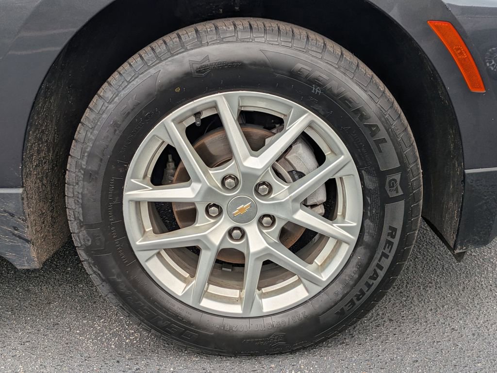 Used 2023 Chevrolet Equinox LT image 11