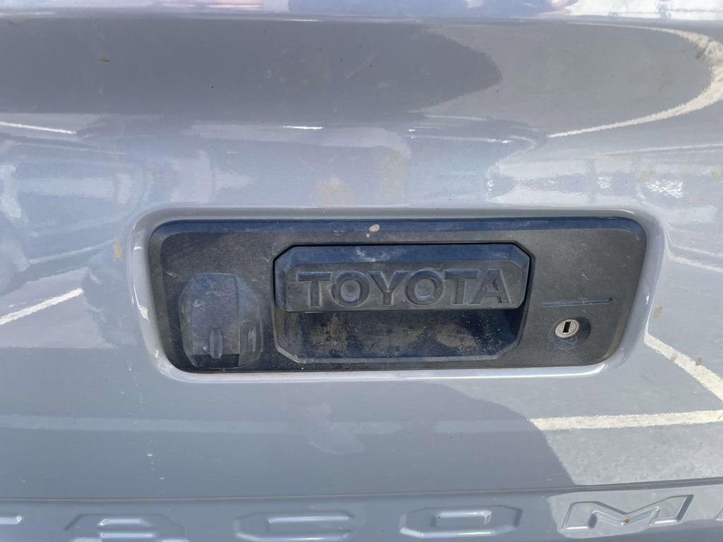 Used 2017 Toyota Tacoma TRD Pro image 27
