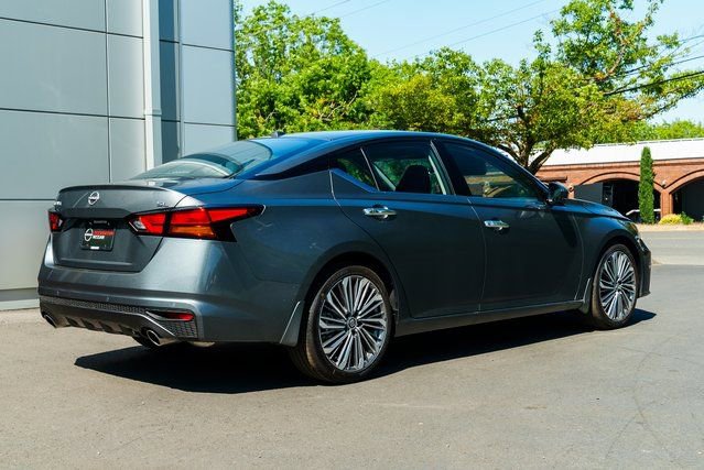 New 2025 Nissan Altima 2.5 SL image 6