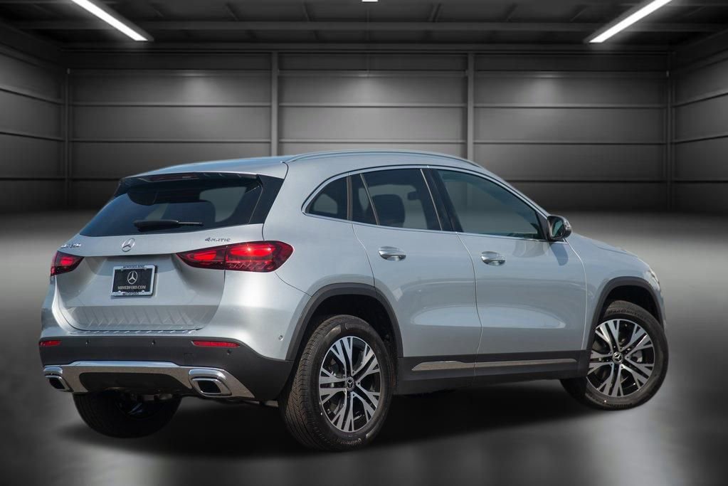Certified 2025 Mercedes-Benz GLA 250 4MATIC image 11
