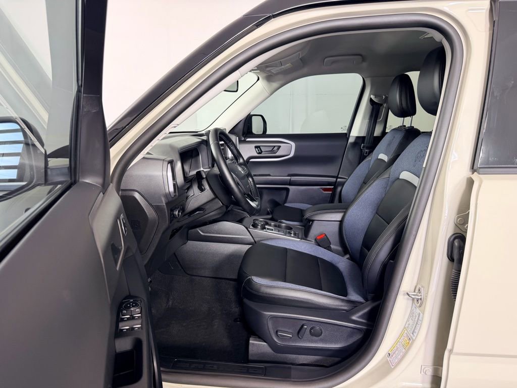 Used 2025 Ford Bronco Sport Outer Banks image 24