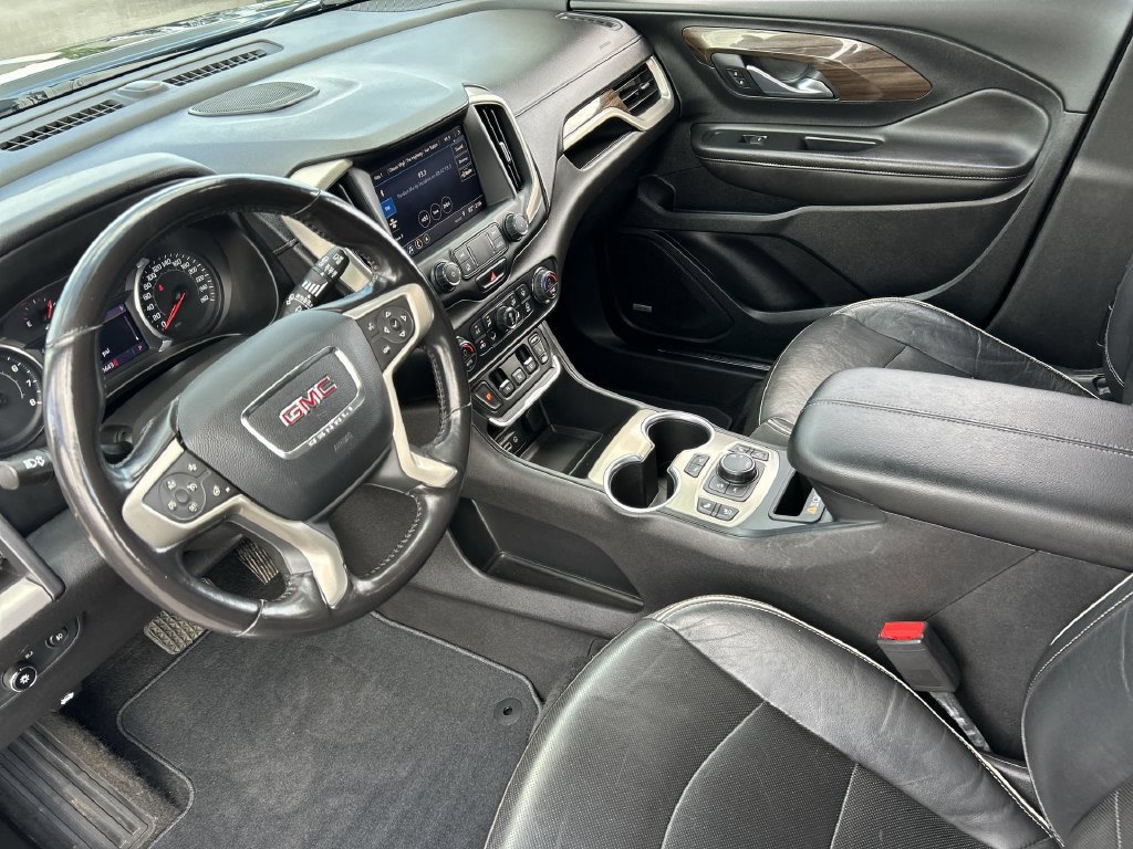 Used 2020 GMC Terrain Denali w/ GMC Pro Grade Package AWD/4WD image 10