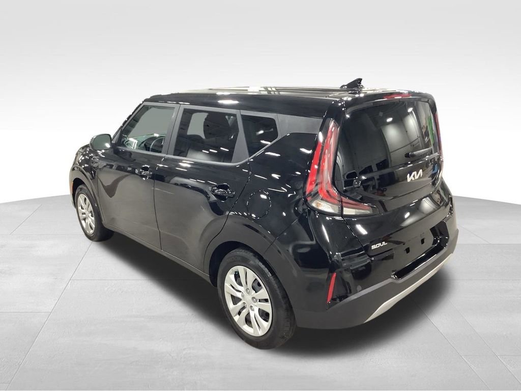 Certified 2023 Kia Soul LX image 9