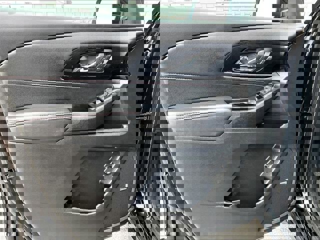 Used 2023 Chevrolet Traverse RS w/ LPO, Floor Liner Package image 9