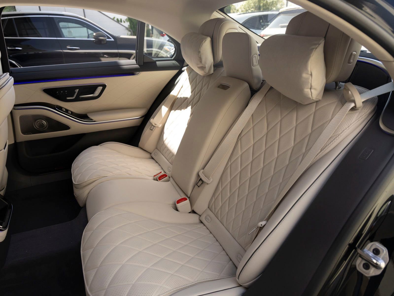 New 2026 Mercedes-Benz S 580e 4MATIC Sedan image 19