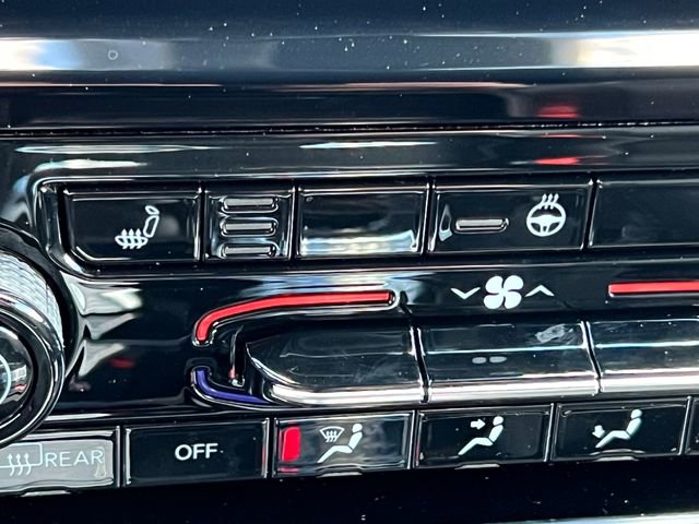 New 2025 Jeep Grand Cherokee Limited w/ Black Appearance Package AWD/4WD image 26