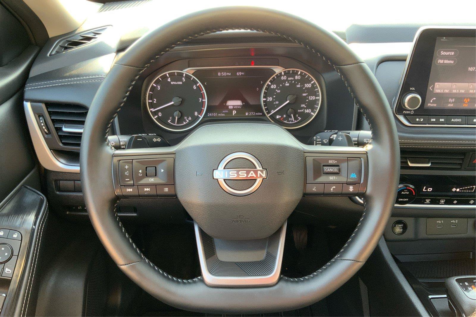 Used 2026 Nissan Rogue SV AWD/4WD image 16