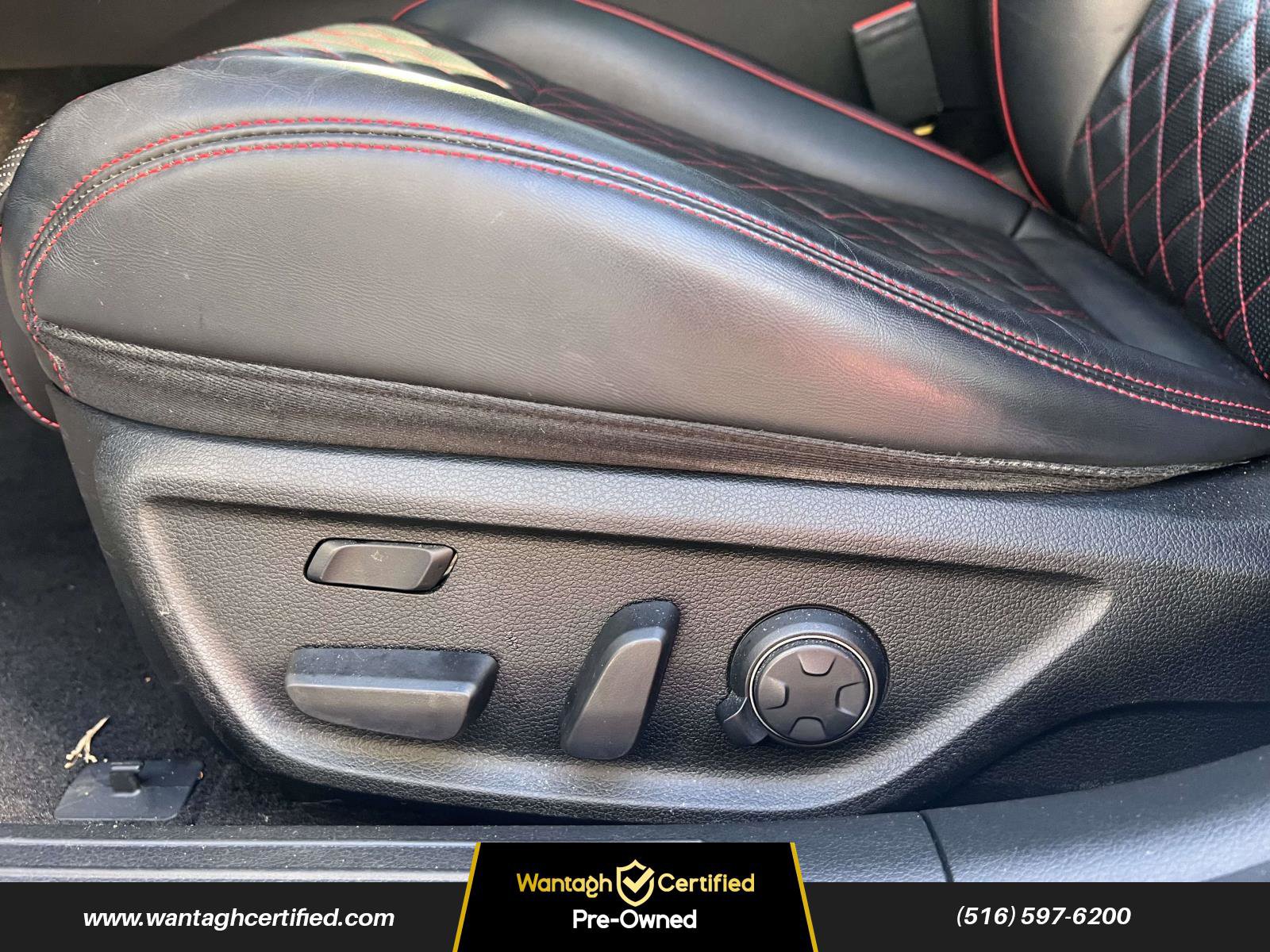 Used 2023 Genesis G70 3.3T w/ Sport Prestige Package image 19