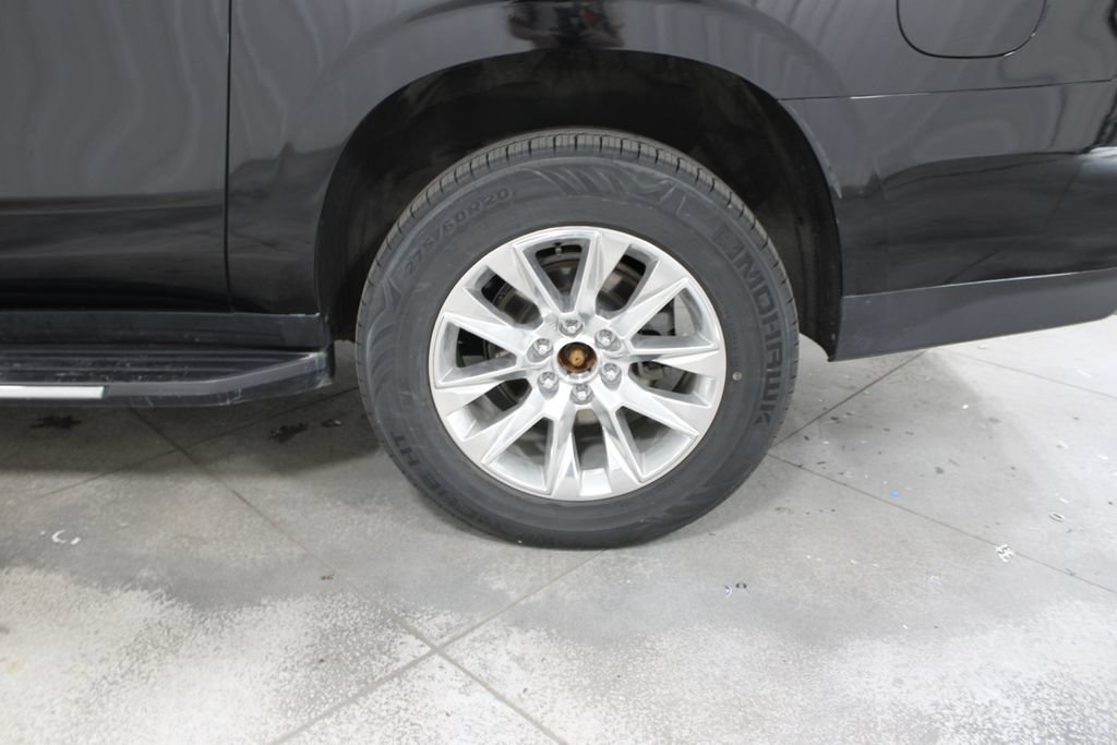 Used 2024 Chevrolet Suburban Premier AWD/4WD image 38