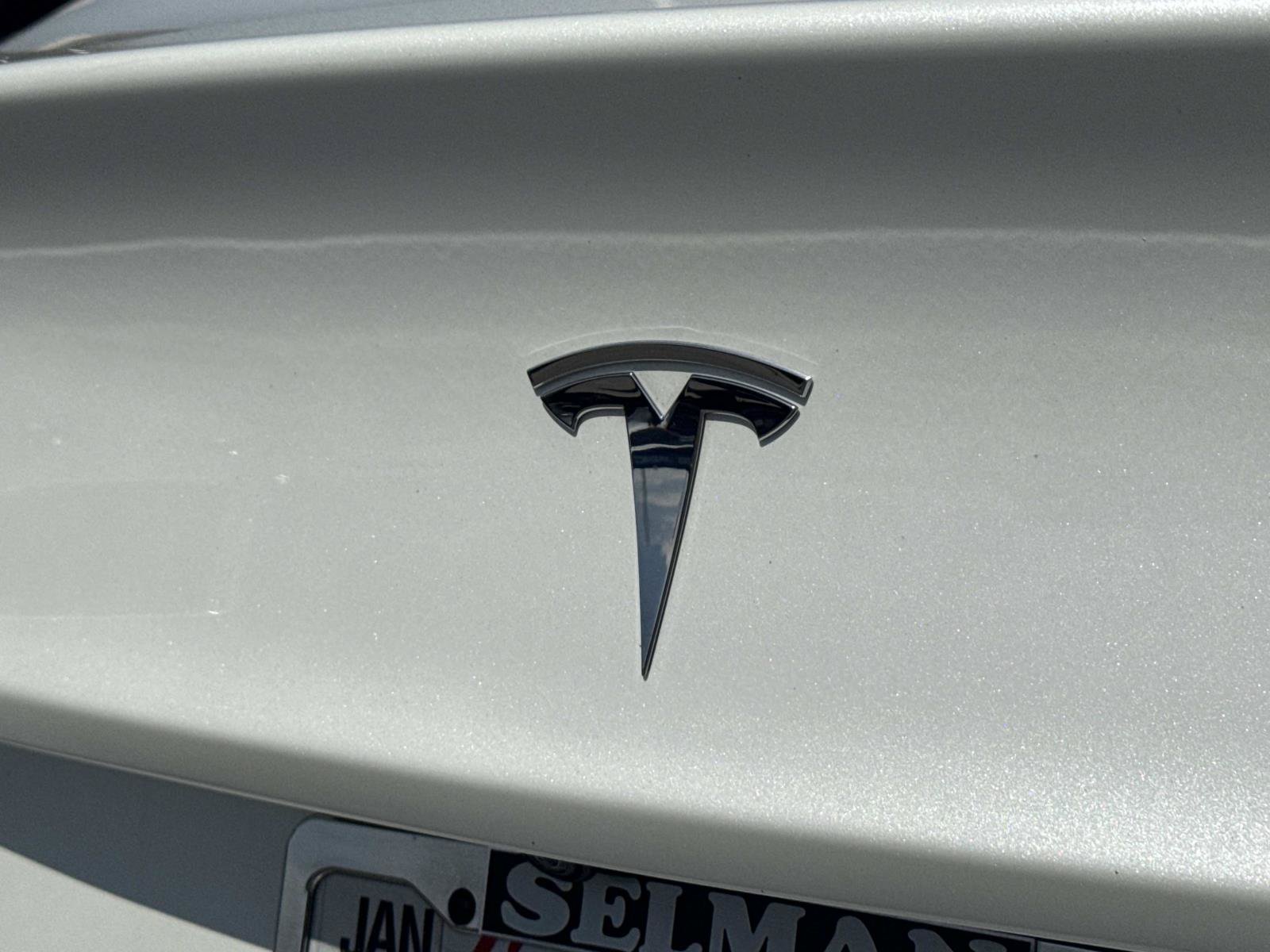 Used 2022 Tesla Model 3 Long Range AWD/4WD image 27