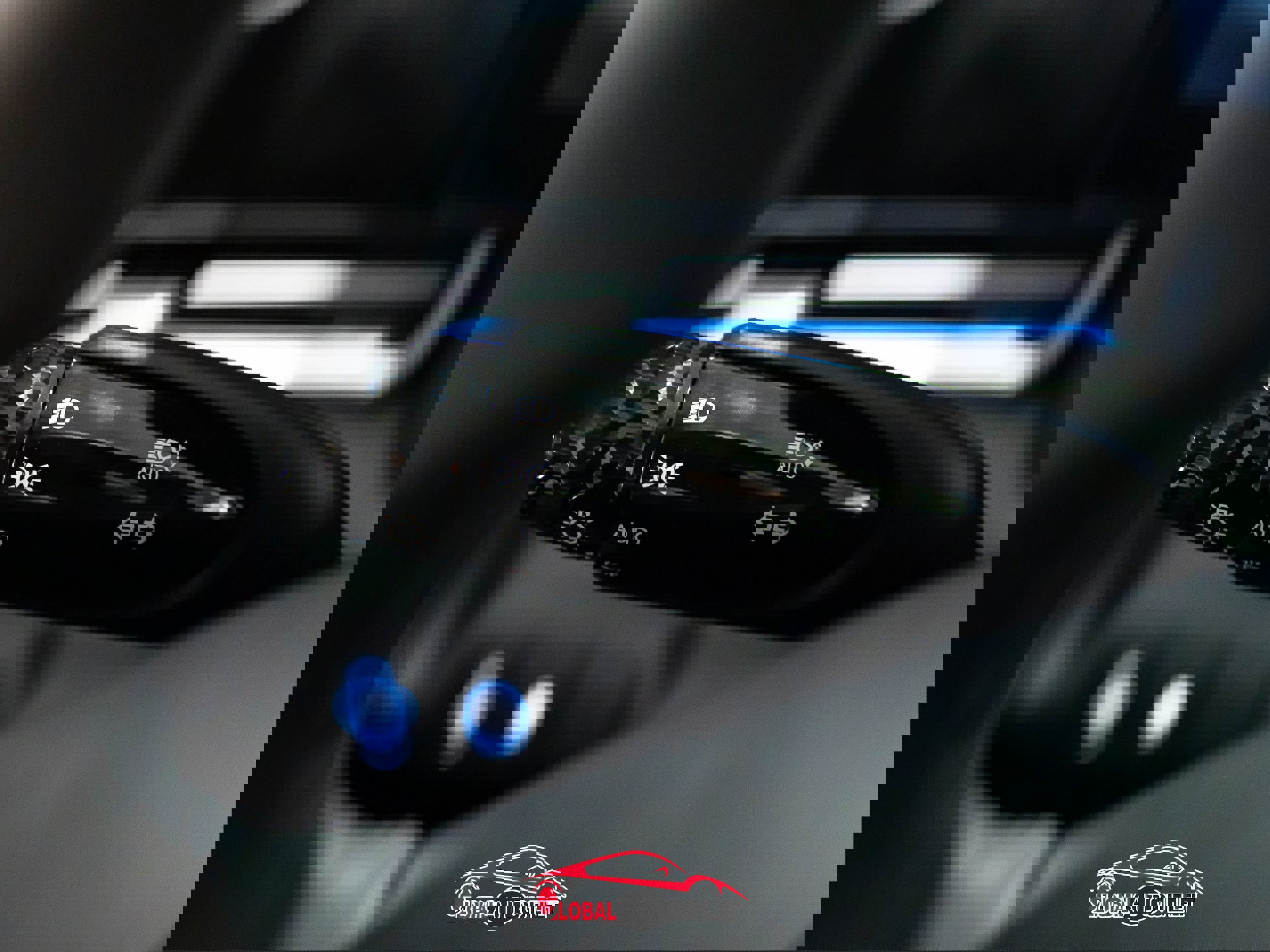 Used 2025 Hyundai Elantra SEL image 27