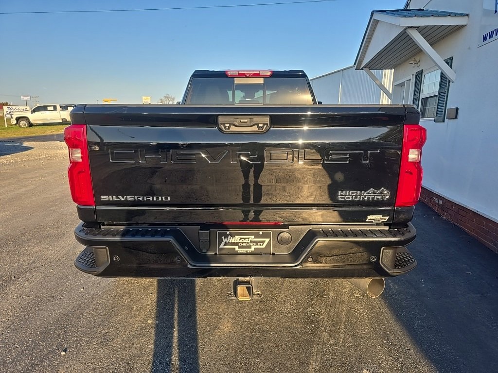 Used 2025 Chevrolet Silverado 3500 High Country w/ High Country Premium Package image 7