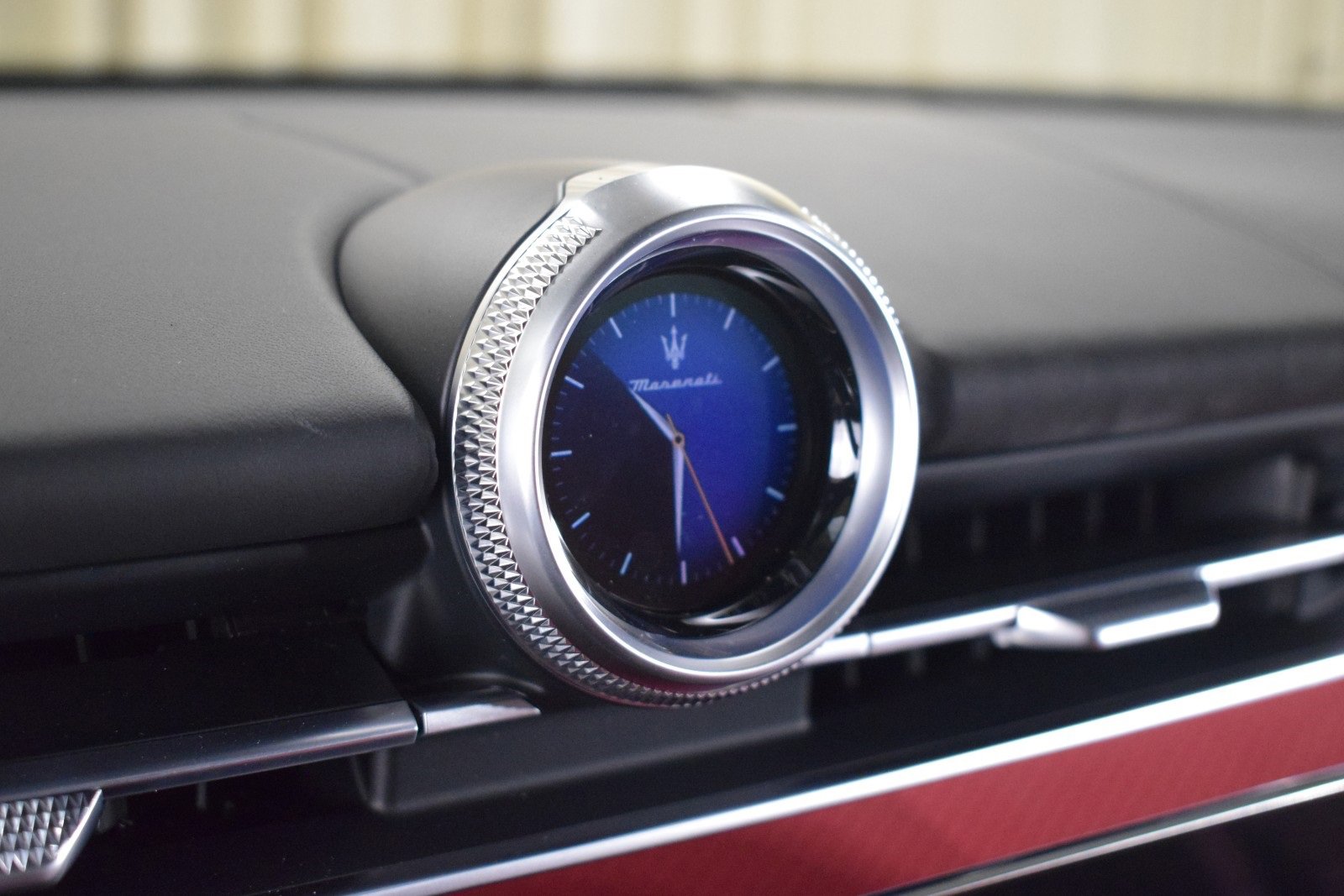 New 2025 Maserati Grecale Folgore image 33