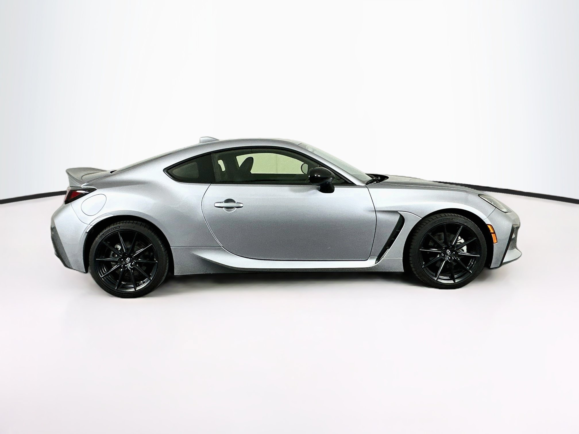 Used 2024 Toyota GR86 Premium RWD image 10