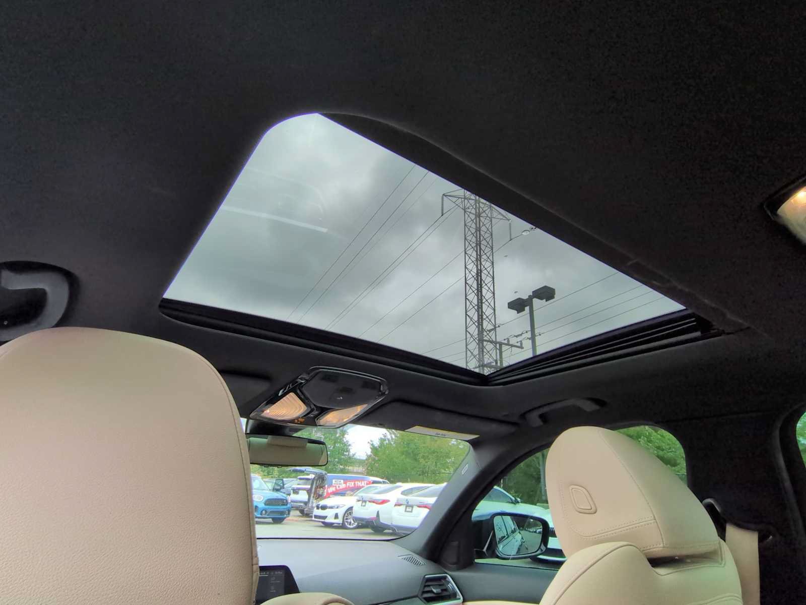 Used 2019 BMW 330i xDrive Sedan w/ Premium Package AWD/4WD image 22