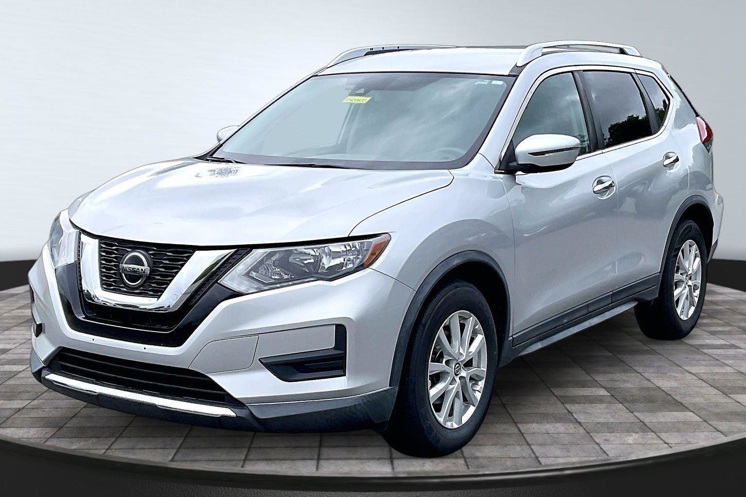 Used 2020 Nissan Rogue SV FWD image 12