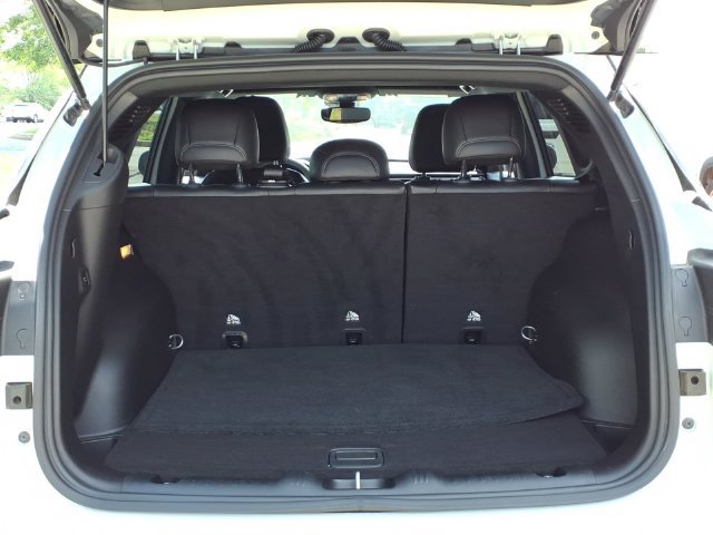 Certified 2025 Jeep Compass Limited w/ Elite Group AWD/4WD image 22