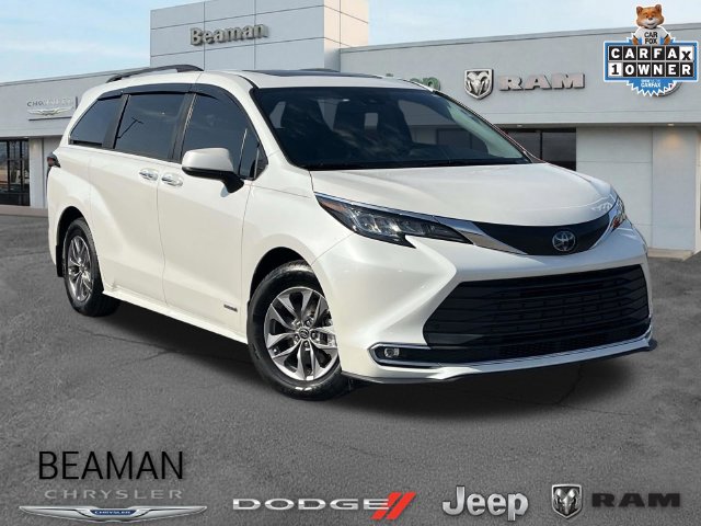 Used 2021 Toyota Sienna XLE