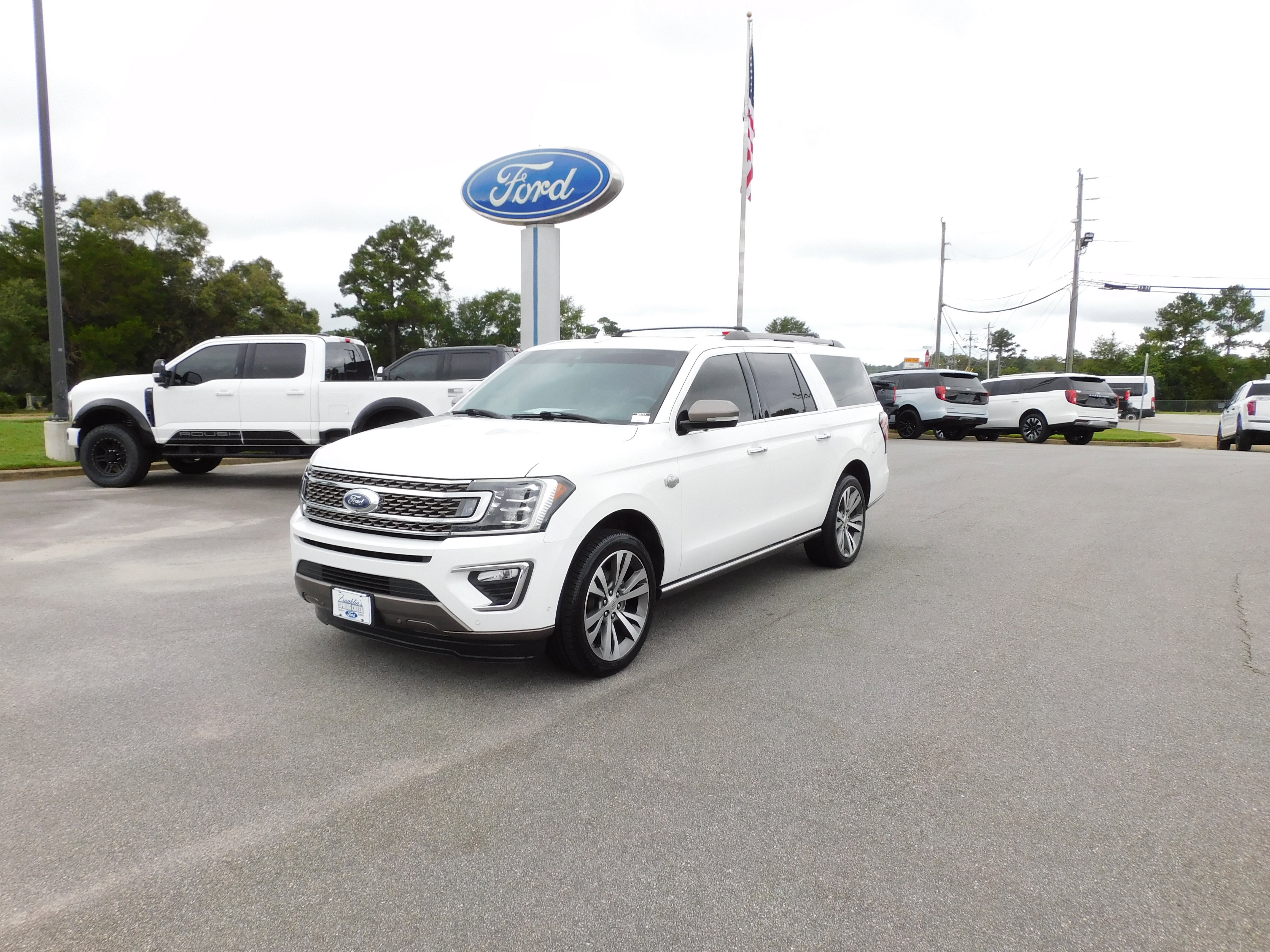 Used 2020 Ford Expedition Max King Ranch w/ Cargo Package image 2