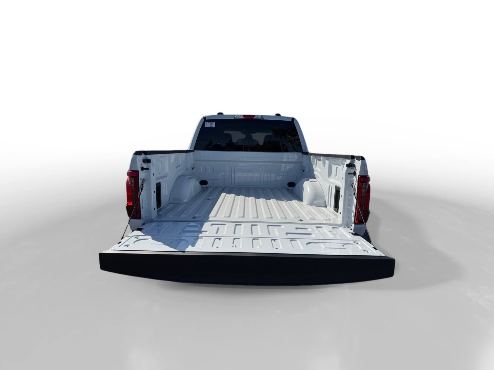 New 2026 Ford F150 XLT w/ Tow/Haul Package RWD image 17