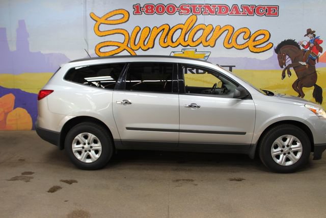 Used 2012 Chevrolet Traverse LS FWD image 1