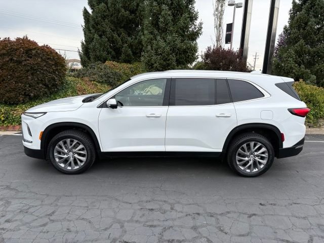 Used 2025 Buick Enclave Preferred AWD/4WD image 3