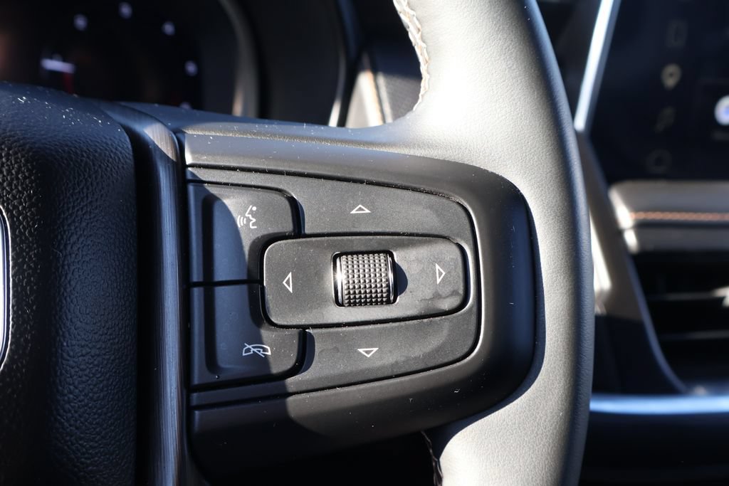 Used 2023 GMC Yukon XL AT4 w/ LPO, Floor Liner Package AWD/4WD image 22