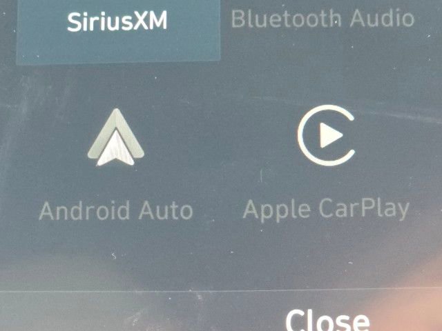 Certified 2025 Hyundai Elantra Limited image 10