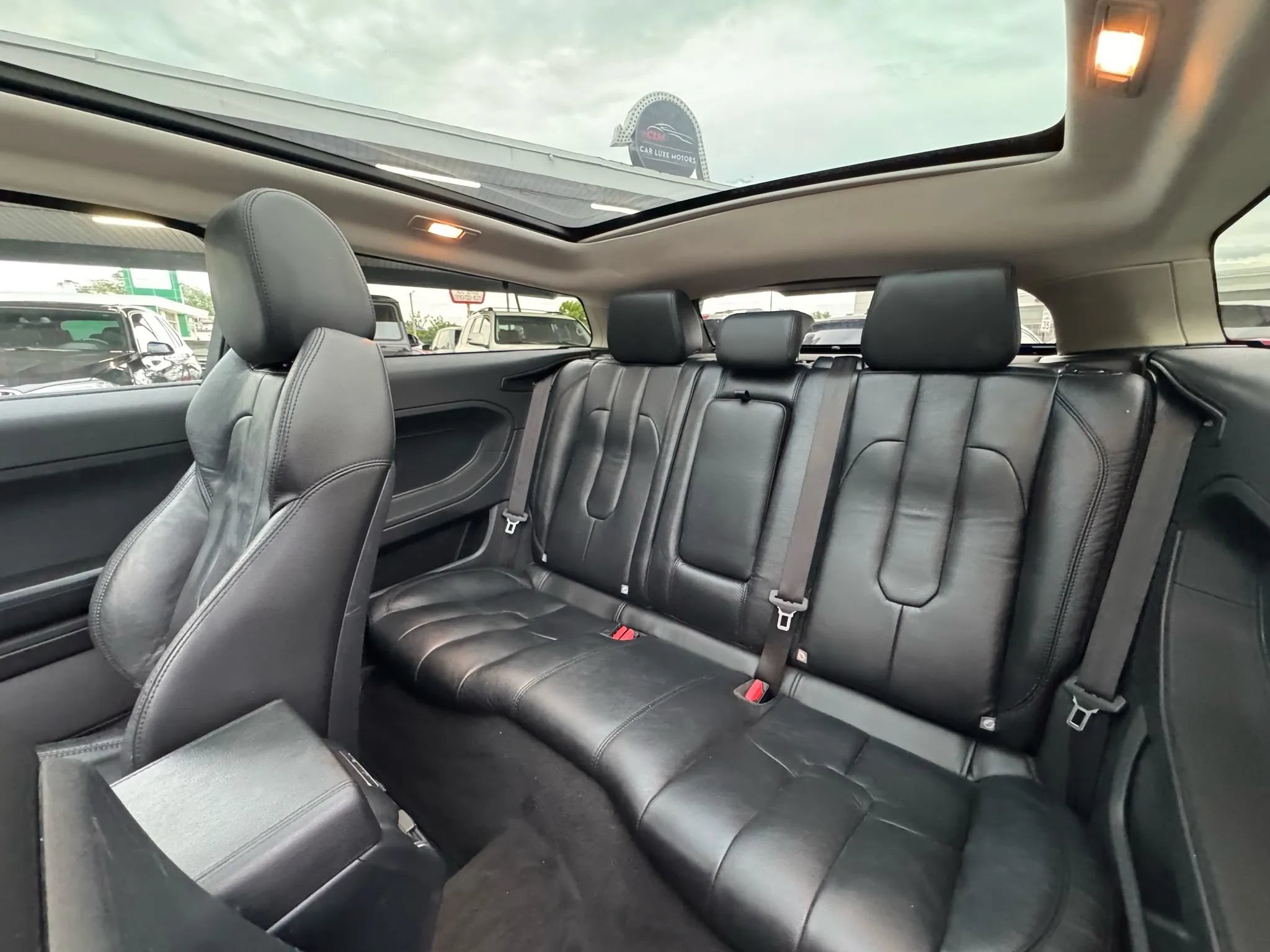 Used 2015 Land Rover Range Rover Evoque Pure Plus AWD/4WD image 11