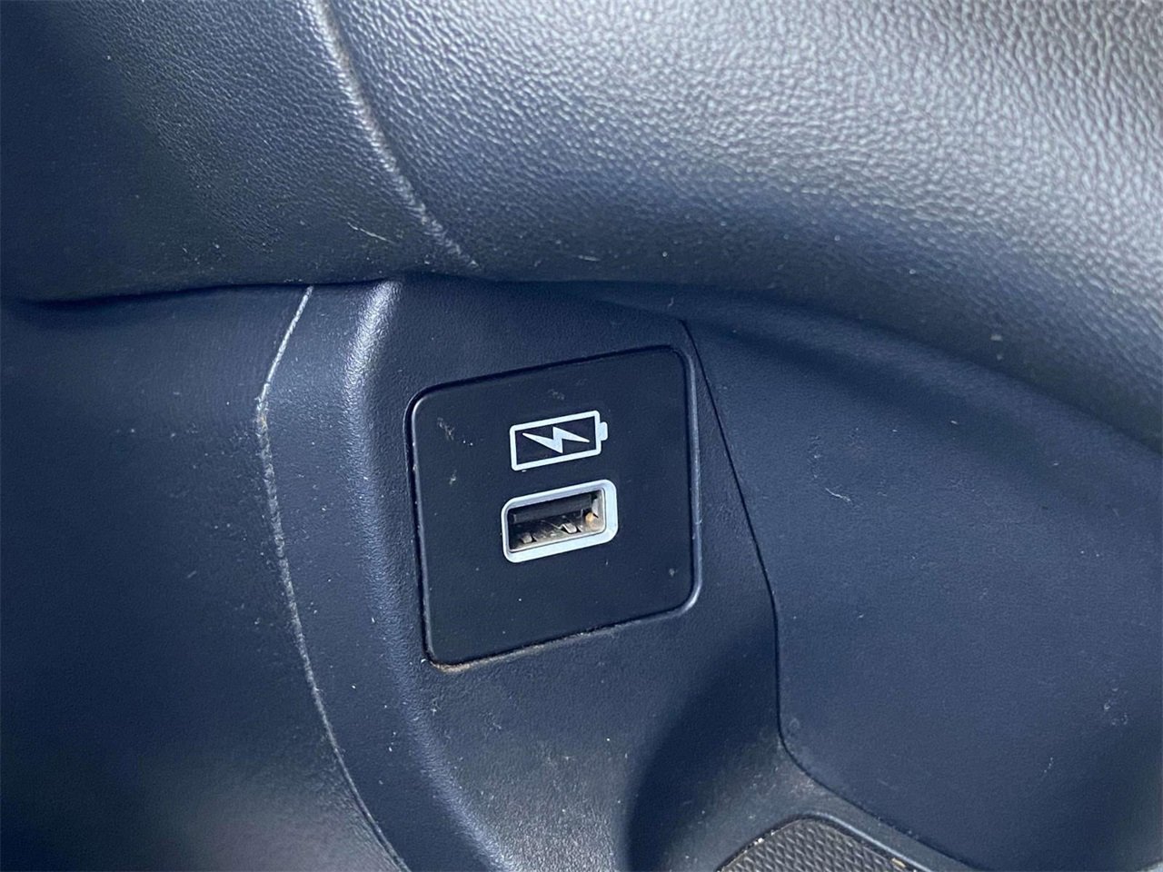 Used 2023 Honda HR-V LX image 29