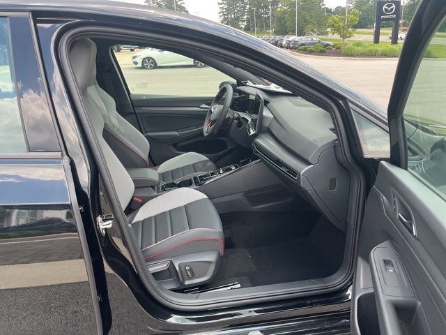 New 2025 Volkswagen GTI SE FWD image 28