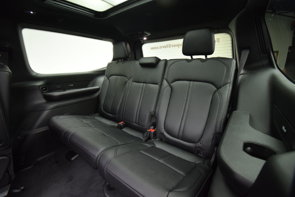 New 2026 Jeep Grand Wagoneer Limited AWD/4WD image 40