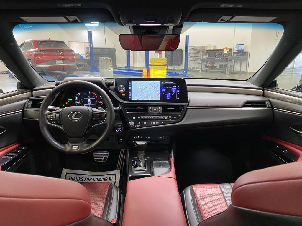 Used 2022 Lexus ES 300h F Sport image 47