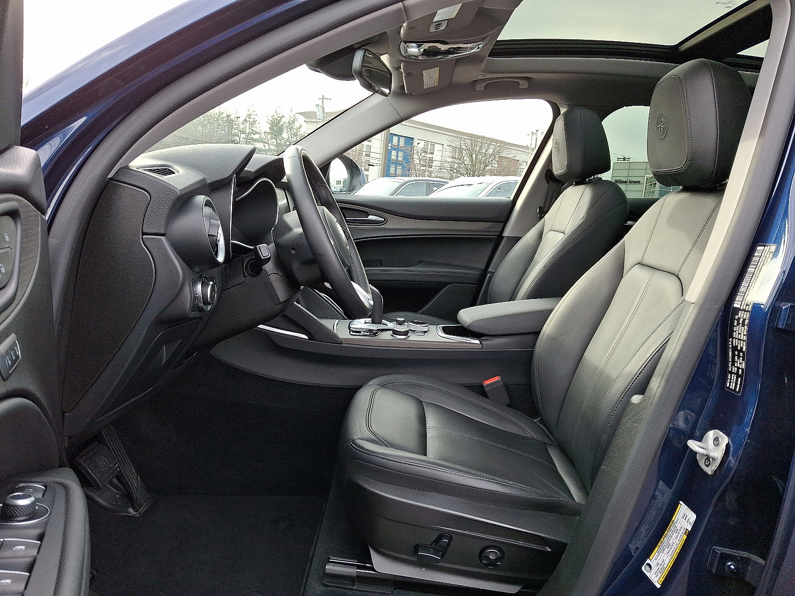 Used 2021 Alfa Romeo Stelvio Ti w/ Nero Edizione image 14