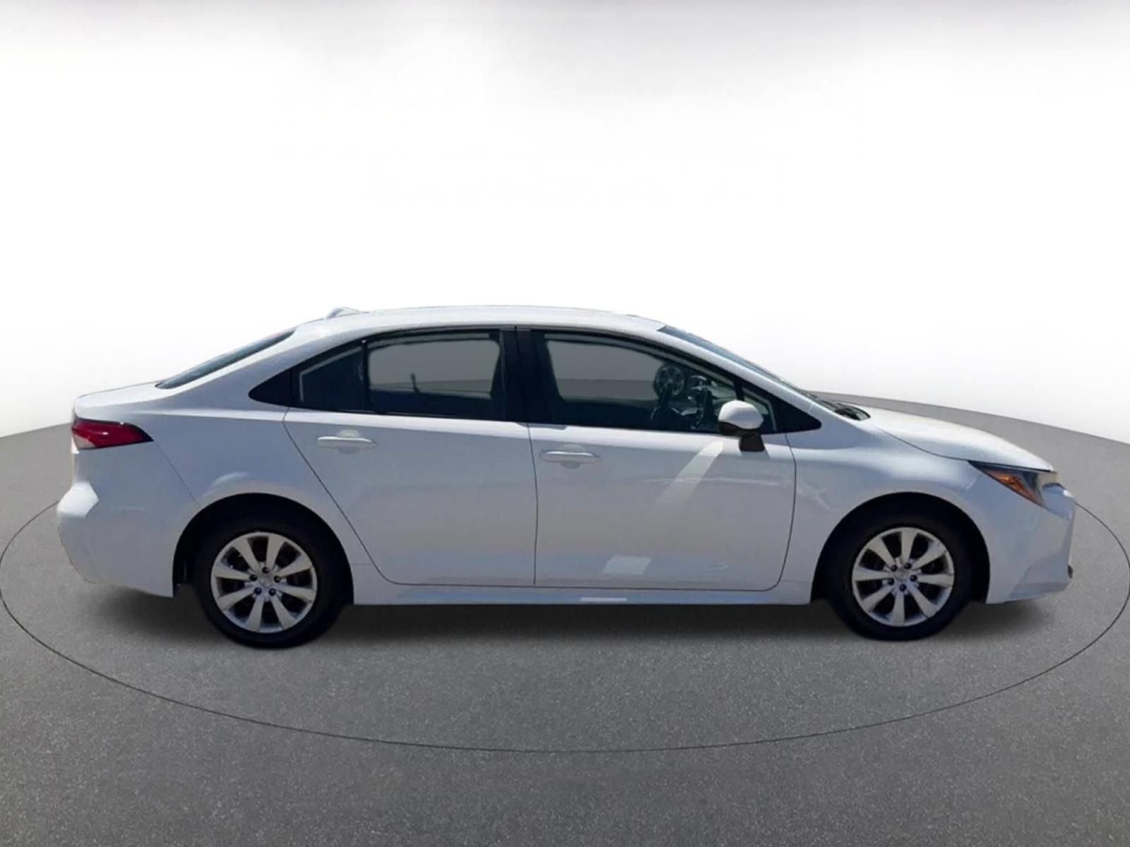 Used 2025 Toyota Corolla LE FWD image 25
