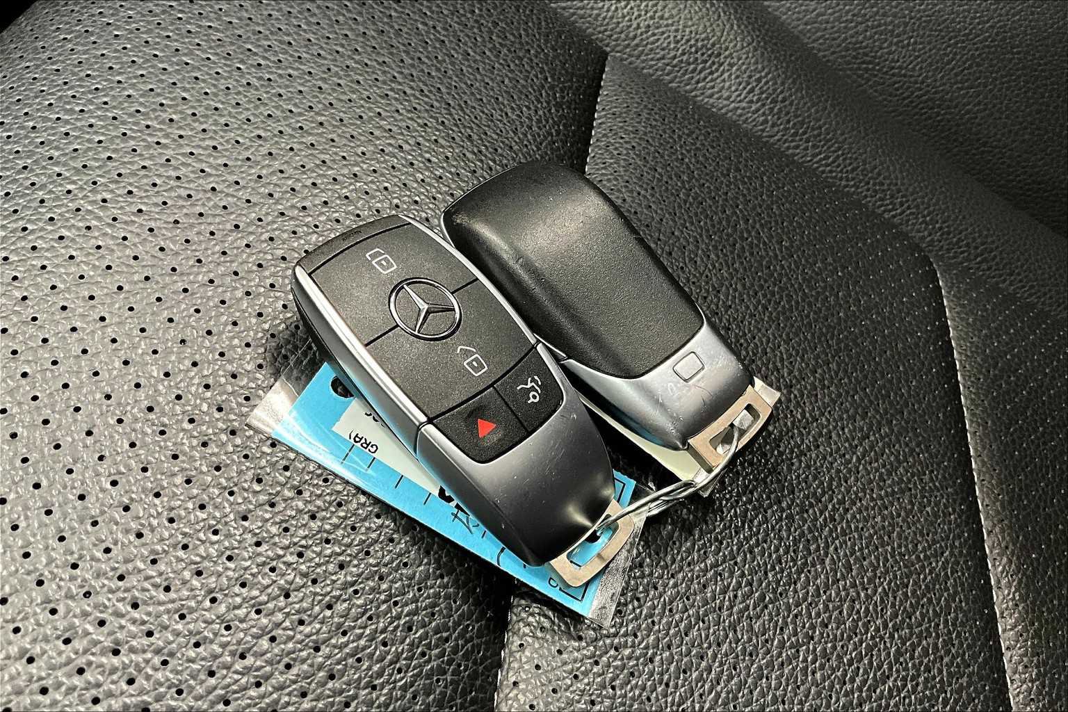 Used 2021 Mercedes-Benz GLC 300 4MATIC image 14