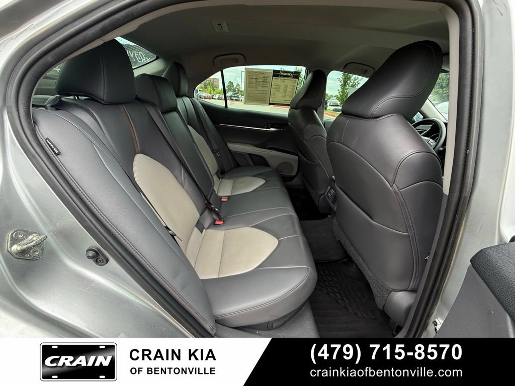 Used 2020 Toyota Camry XLE FWD image 30