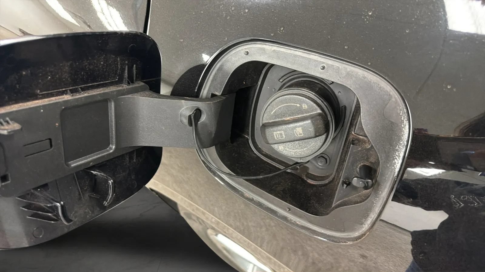 Used 2021 Kia K5 LXS FWD image 29