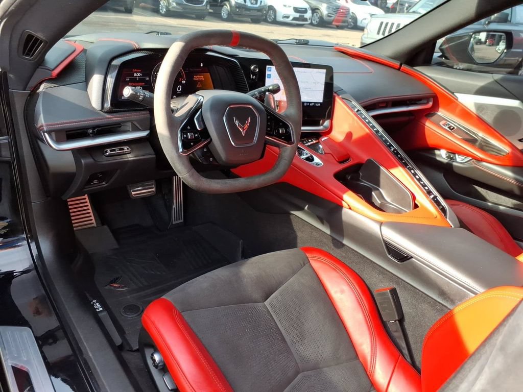 Used 2022 Chevrolet Corvette Stingray Preferred Cpe w/ Z51 Performance Package RWD image 11