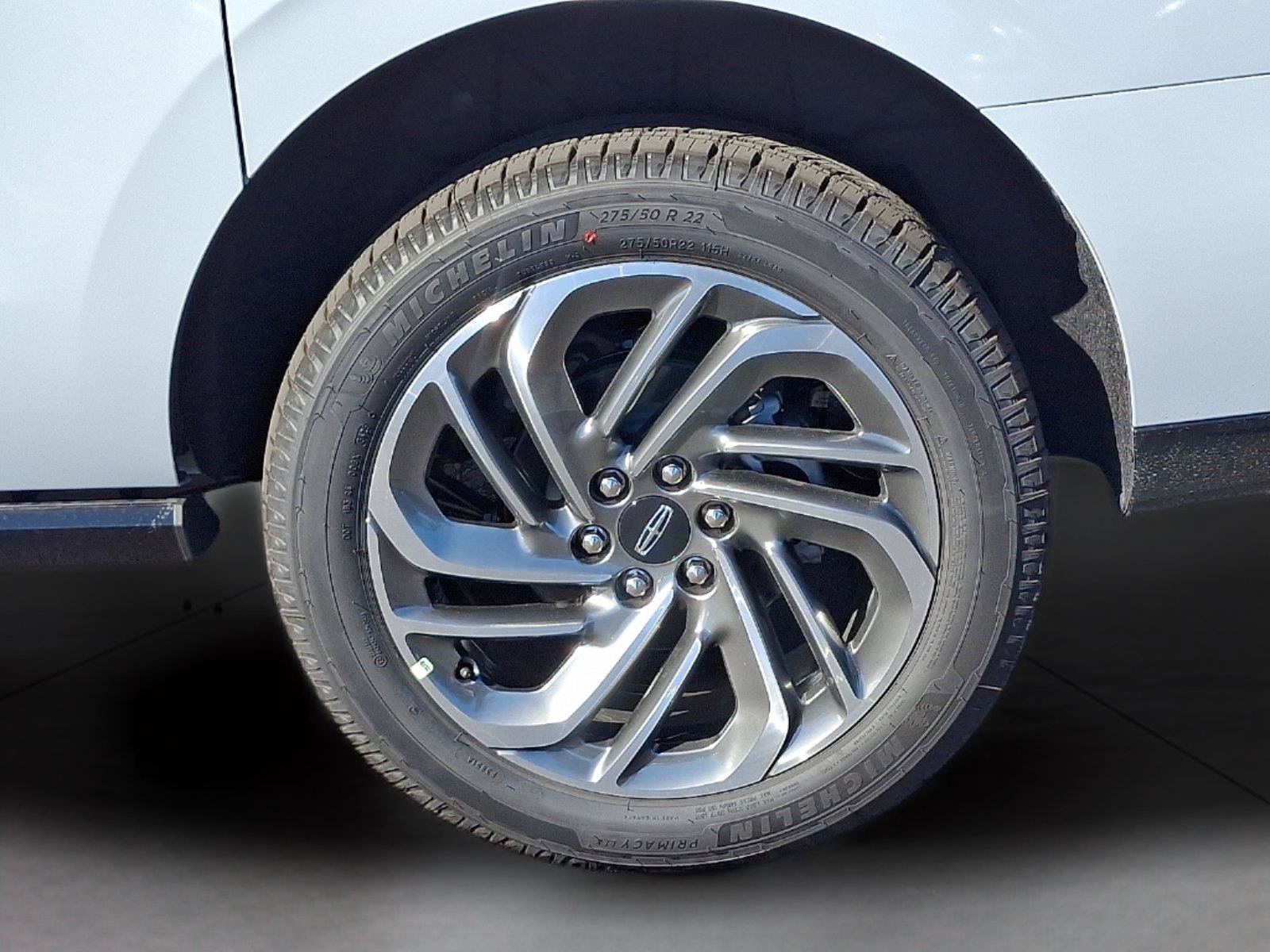 New 2025 Lincoln Navigator L Reserve AWD/4WD image 18