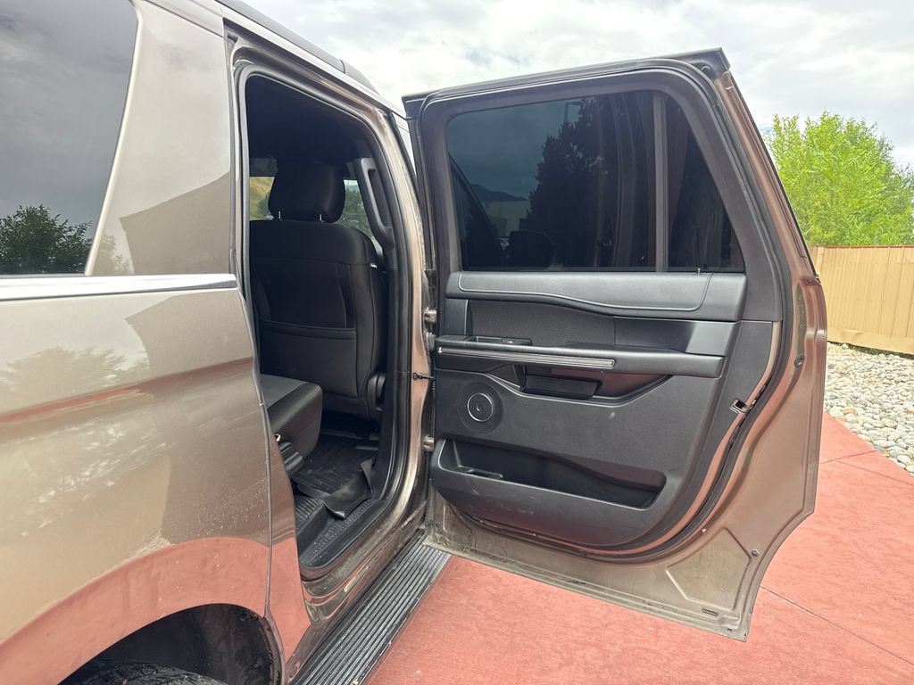 Used 2019 Ford Expedition Max XLT AWD/4WD image 24