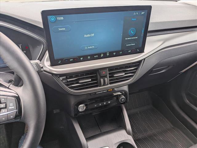 New 2026 Ford Escape SE FWD image 12