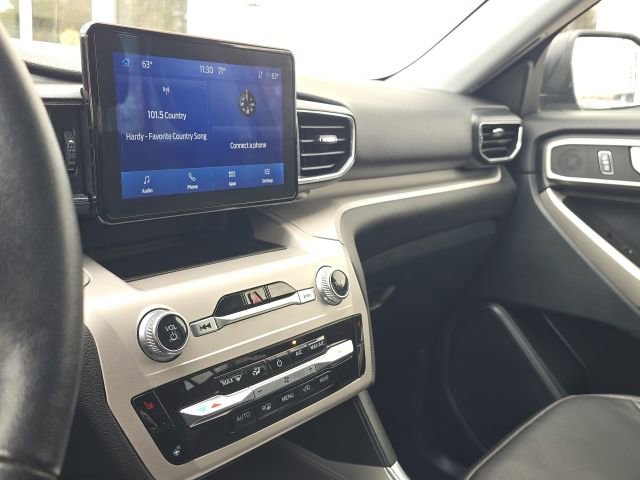 Used 2023 Ford Explorer XLT w/ Equipment Group 202A AWD/4WD image 33