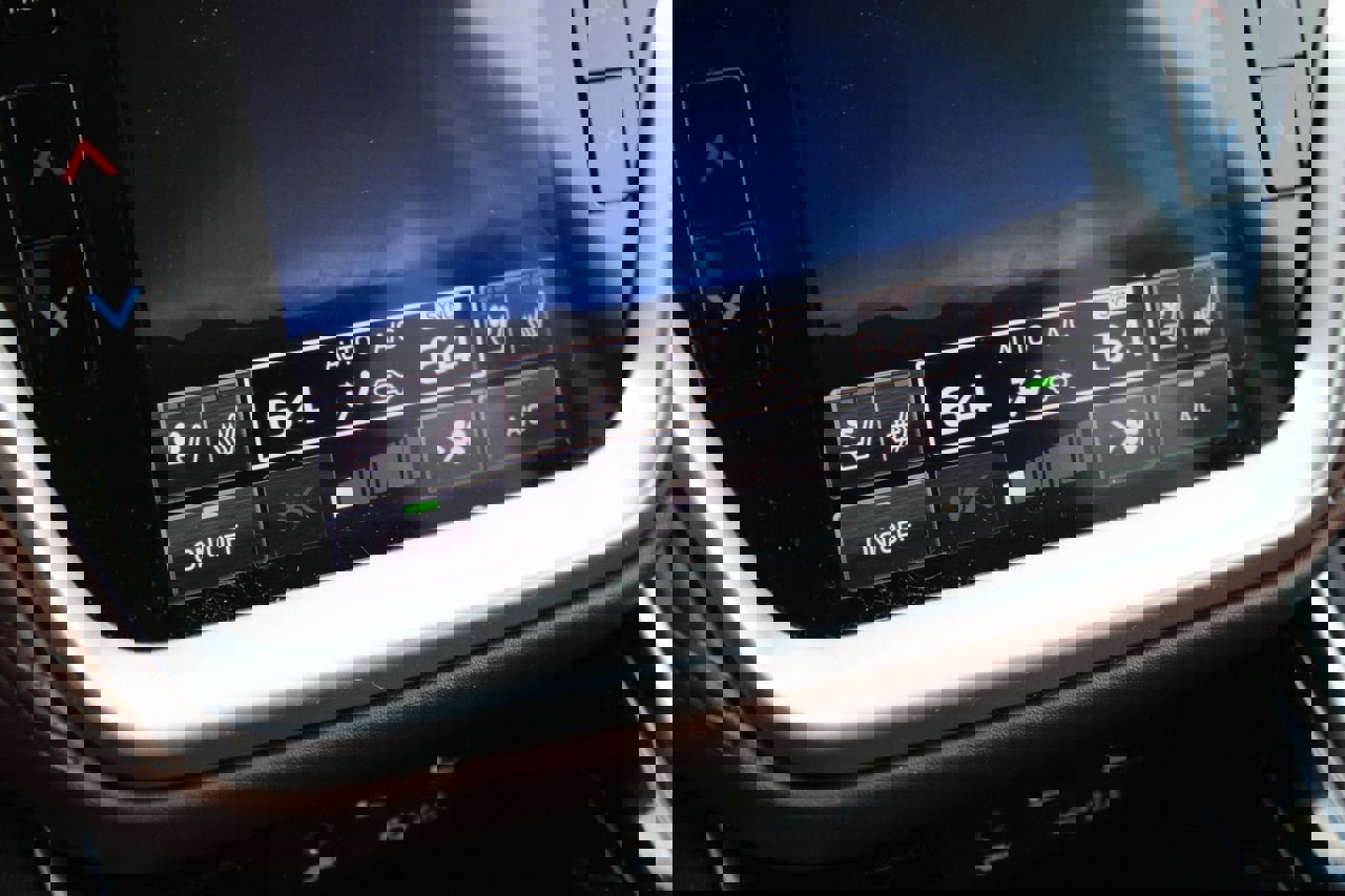 Used 2021 Subaru Outback Touring XT image 26