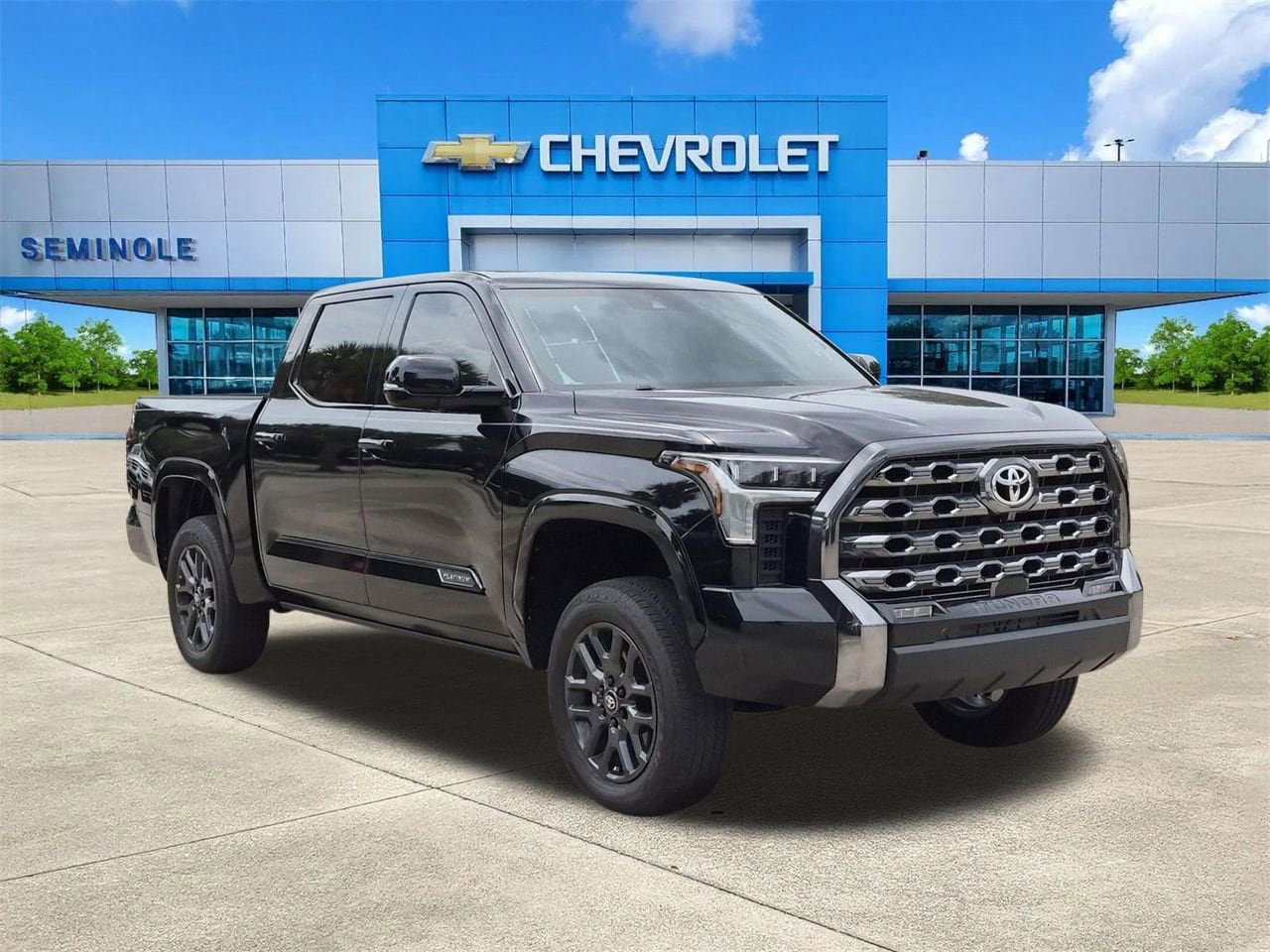 Used 2025 Toyota Tundra Platinum AWD/4WD image 1