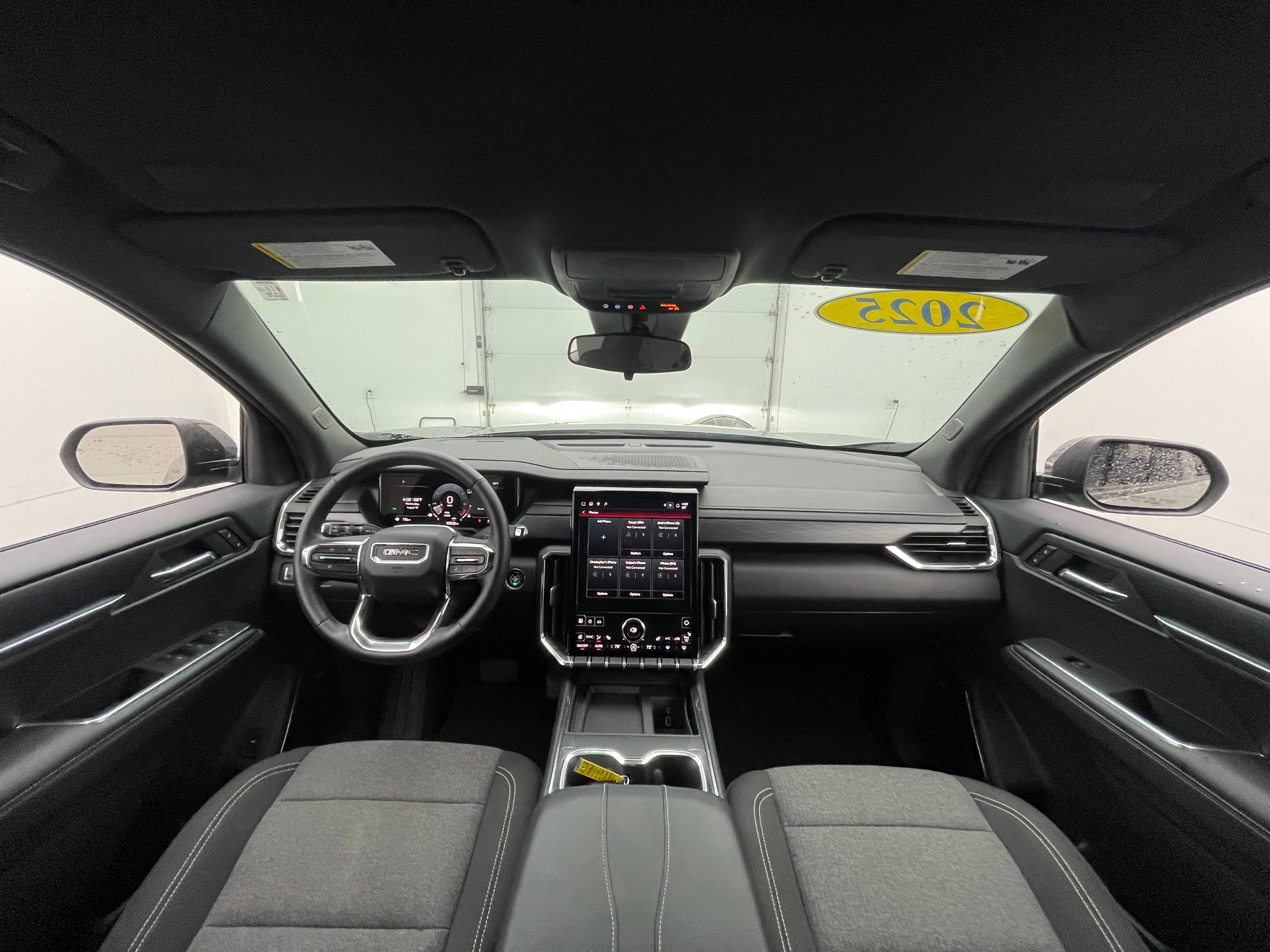 Used 2025 GMC Acadia Elevation FWD image 3